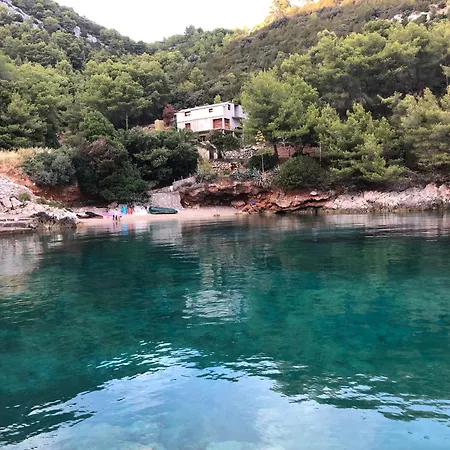The White House Robinson Hvar * Gdinj