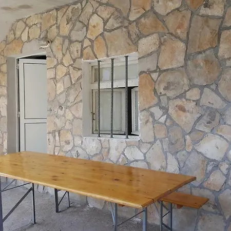 The White House Robinson Hvar Gdinj