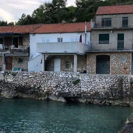 The White House Robinson Hvar Gdinj
